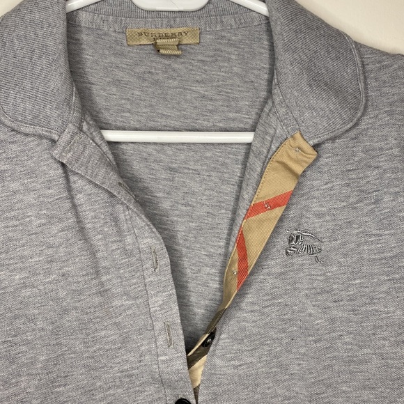 2 Burberry Women' s Polo Shirts, small, Gray, Pink. - Picture 4 of 8